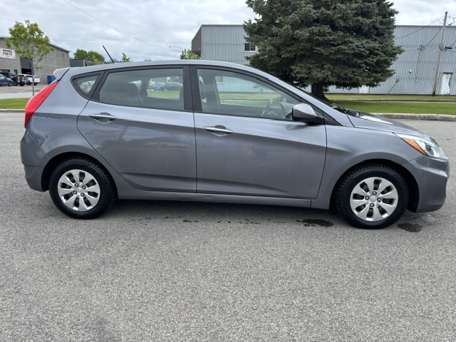 2017 Hyundai Accent GL Image principale