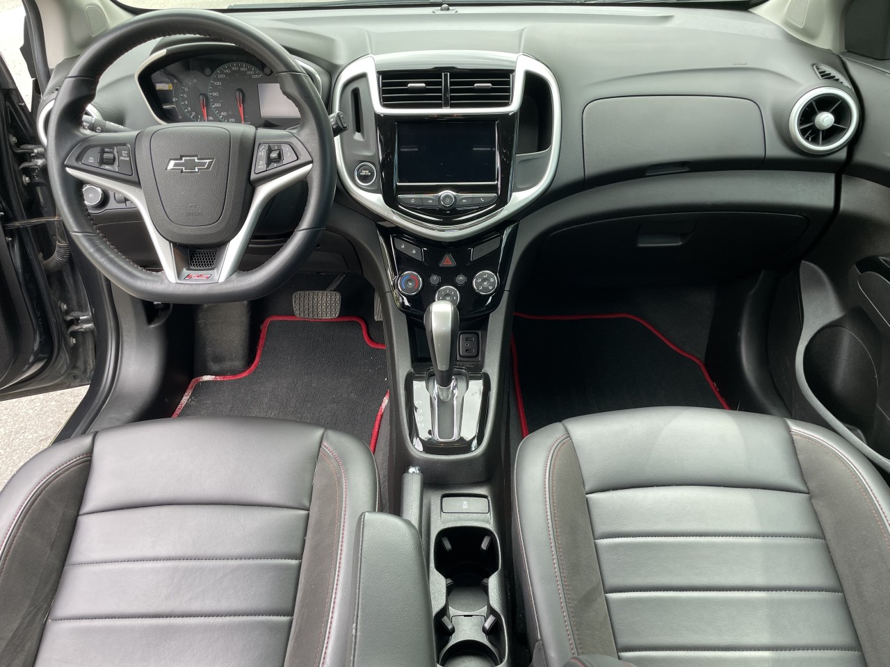 2018 Chevrolet Sonic Premier Image principale