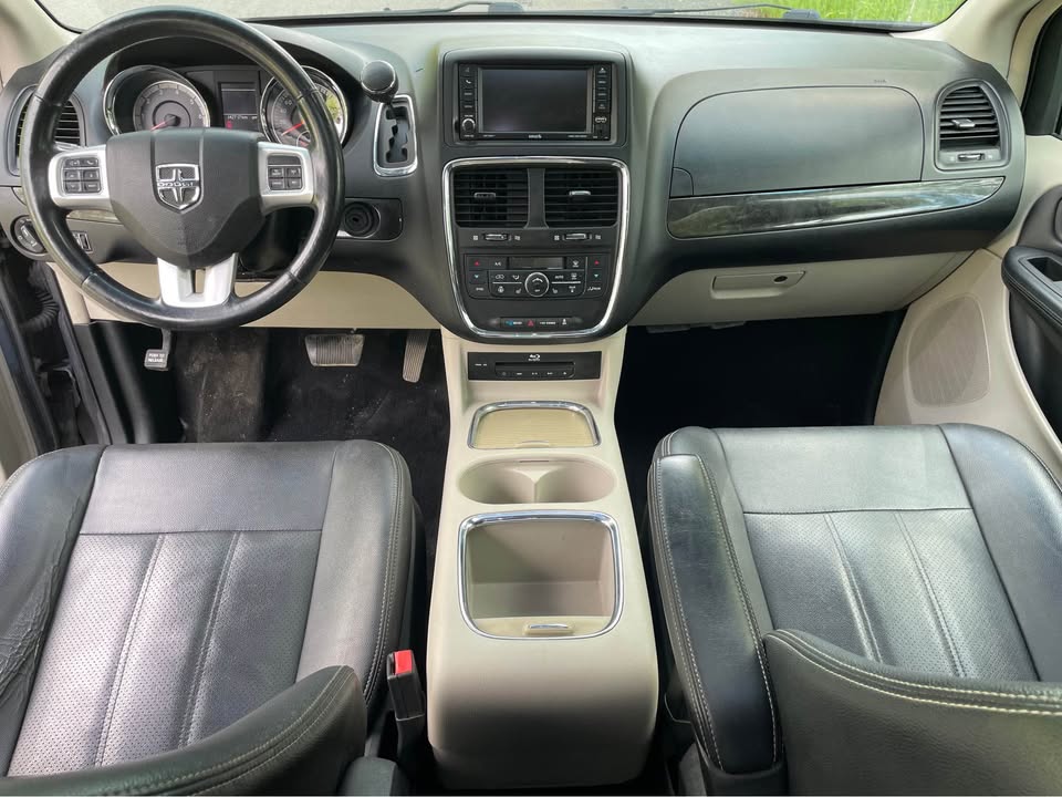 2017 Dodge Grand Caravan  Main Image