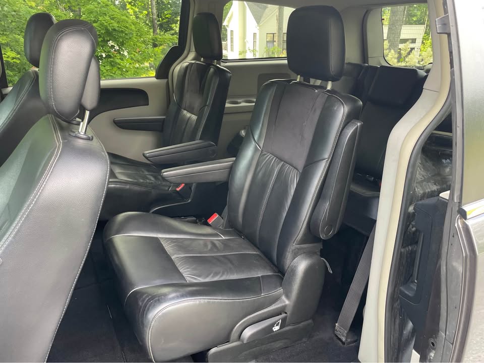 2017 Dodge Grand Caravan  Main Image