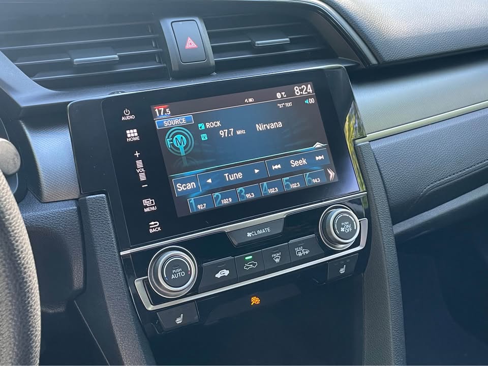 2017 Honda Civic LX Image principale