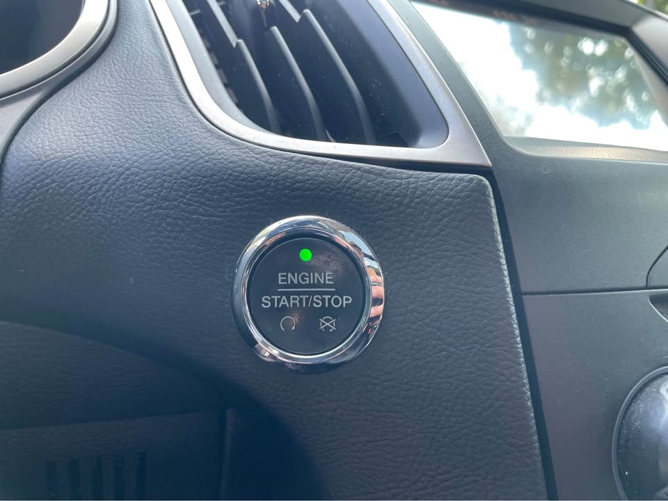 2016 Ford Edge SEL Image principale