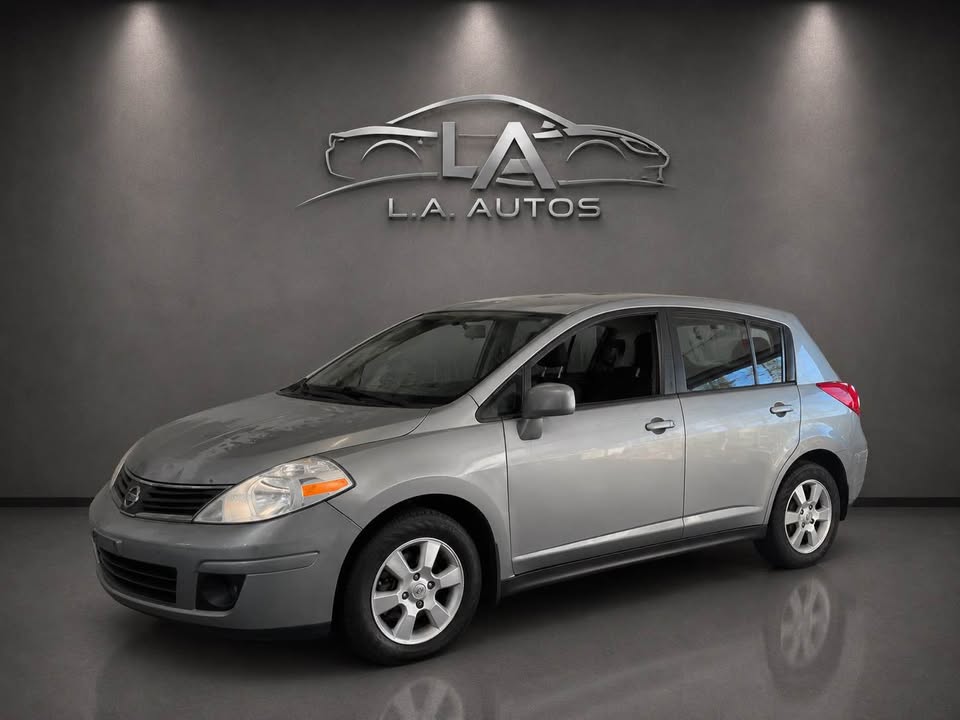 2012 Nissan Versa S Image principale